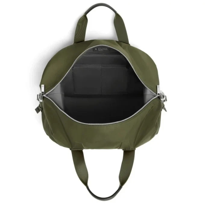Borse da viaggio in nylon ECONYL® con firma Borse da viaggio in nylon ECONYL® con firma