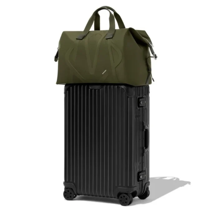 Borse da viaggio in nylon ECONYL® con firma Borse da viaggio in nylon ECONYL® con firma