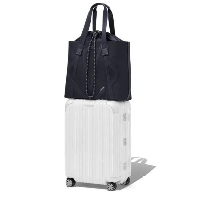 Borse TrageBags scorrevoli in nylon ECONYL® con firma Borse TrageBags scorrevoli in nylon ECONYL® con firma