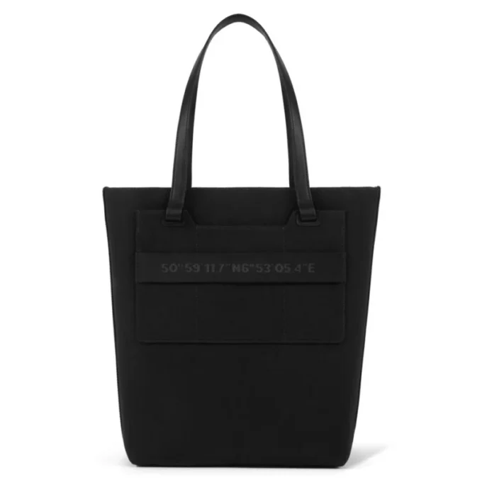 Never Still Vertical in pelle e tela TrageBags