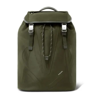 Zaino con patta firmata in nylon ECONYL®